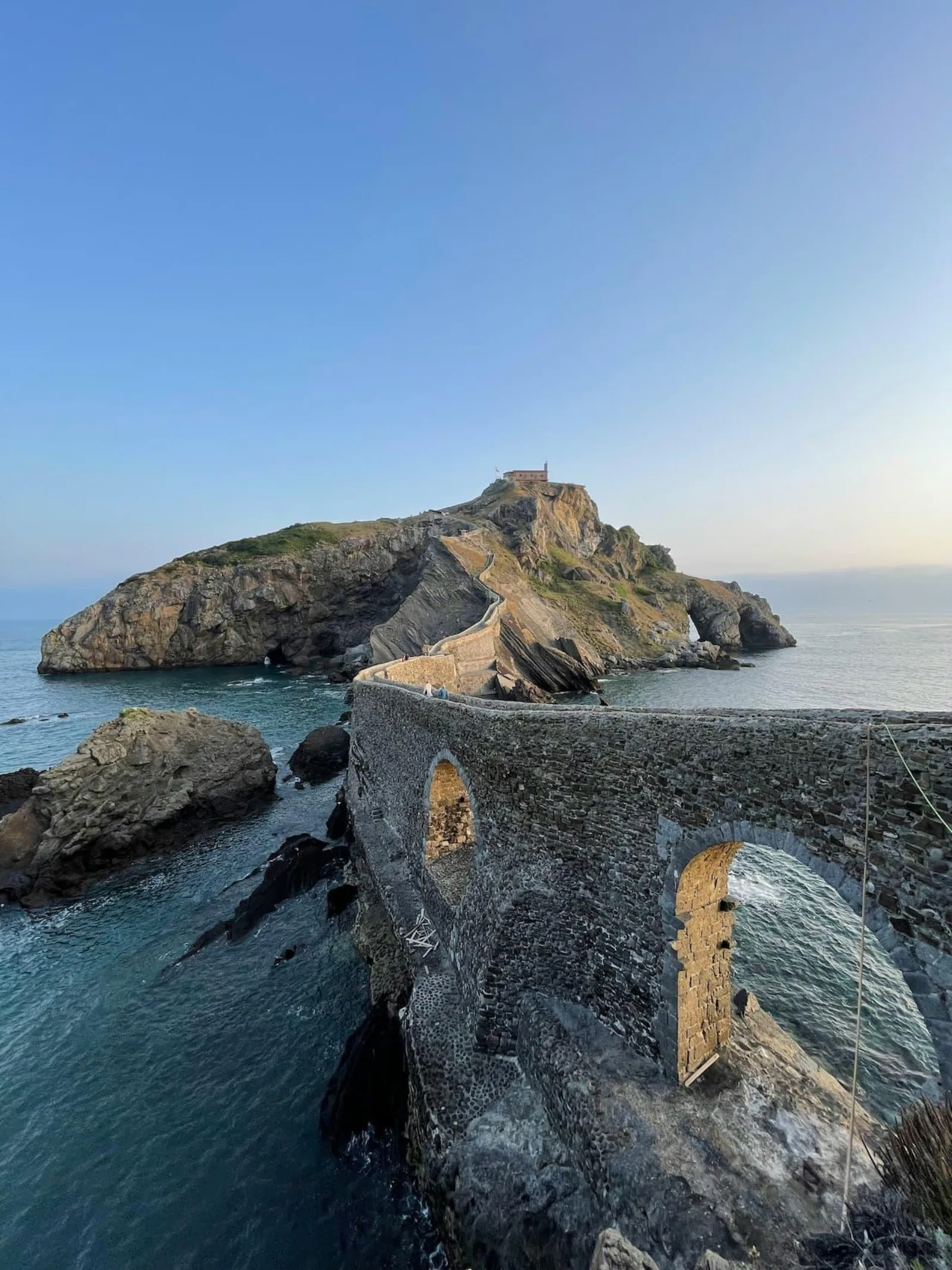 Bilbao: Gaztelugatxe, Bermeo, Mundaka, Gernika, & Wine Tour