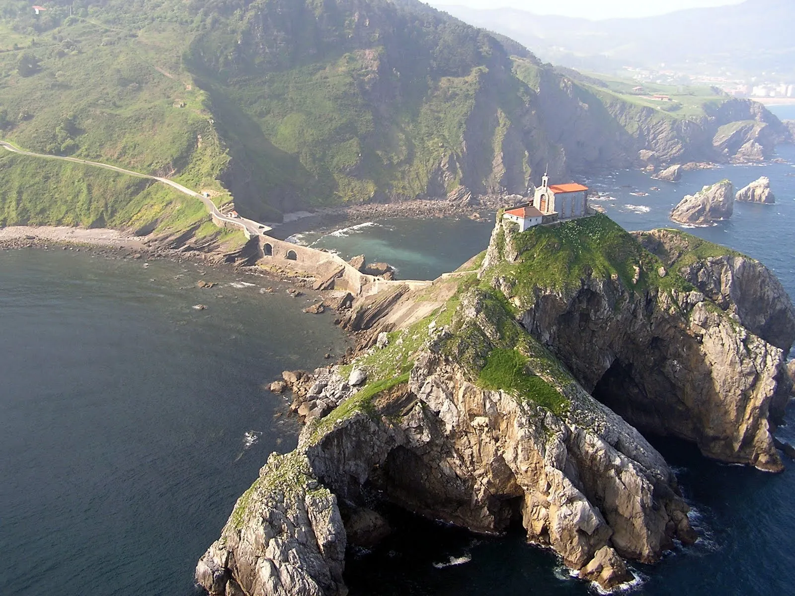 From Bilbao: Gaztelugatxe, Bermeo and Gernika Day Trip - photo 3